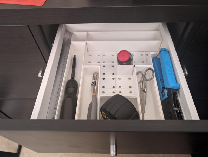 Kallax Gridfinity magnetic drawer insert w/ cubby