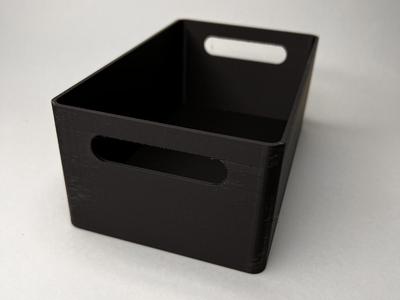 Box with lid
