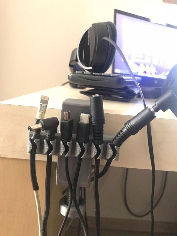 Cable Holder with Desk Mount
