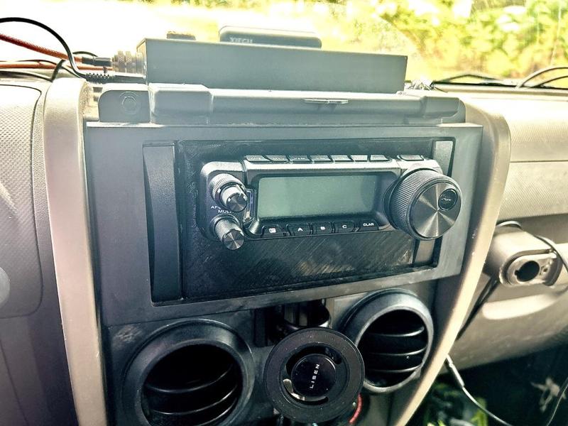 2007-2018 Double-Din Jeep Radio Blank Plate for Yaesu FT-891 Remote Mounting