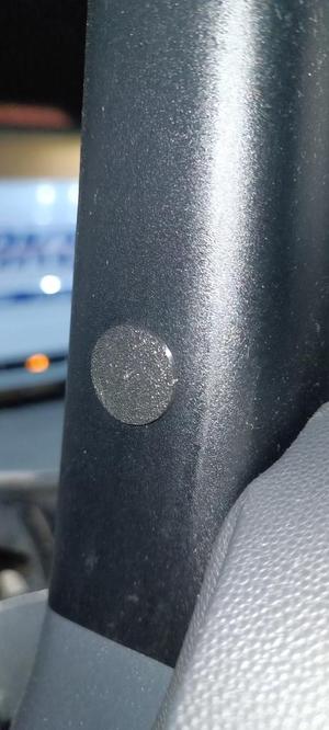 Mirror mount hole cover for Opel Zafira B