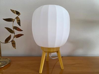 Modern Tripod Lamp – E14 & E27 Compatible