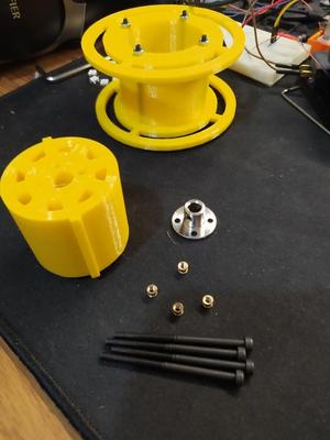 Petamentor2  - Puller motor joint with flange