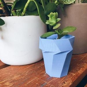 TWIST PLANTER