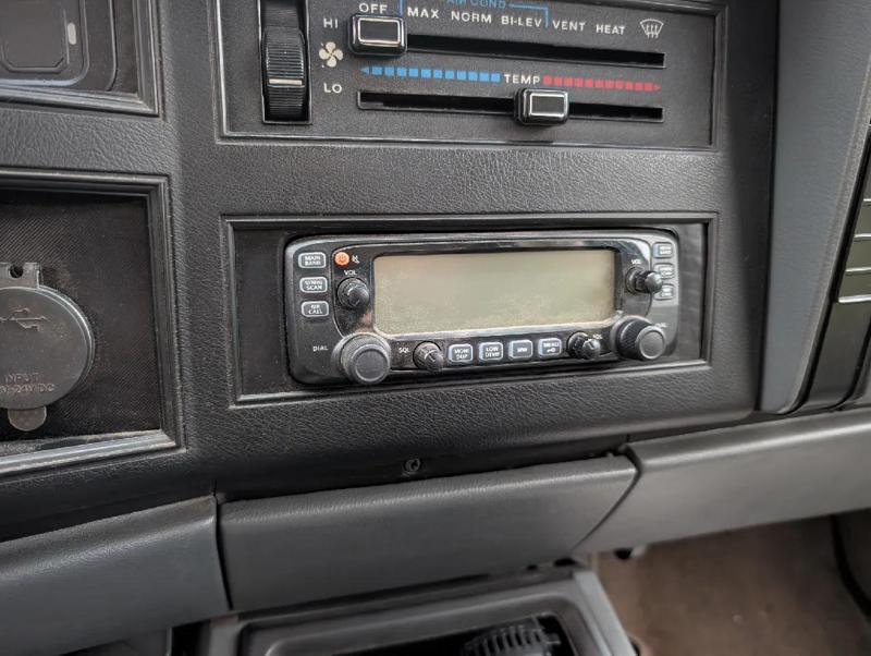 ICOM 2730a Radio Mount (Jeep XJ)   