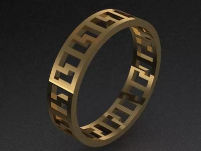 Luxury Golden Band Ring