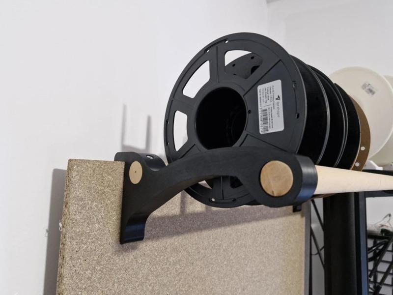 universal filament spool holder