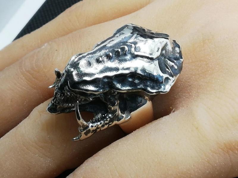 Bad ass Hydralisk skull Star Craft 2 alien ring