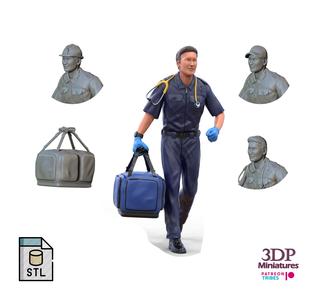 N1 paramedic emergency service running with bag