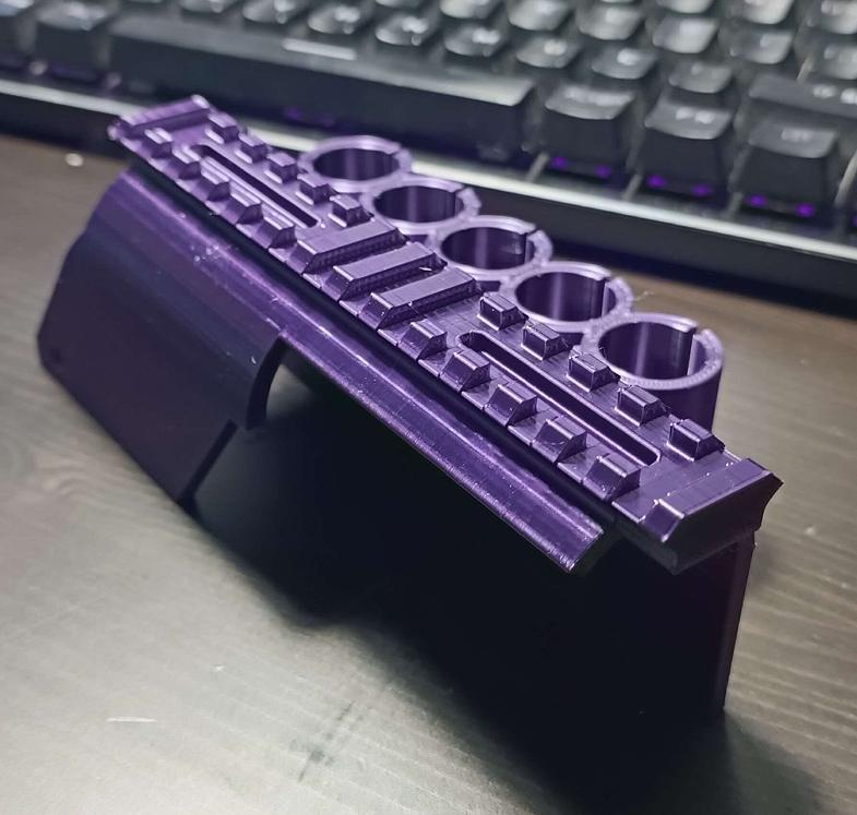 Picatinny Mount and Shellholder for Mossberg 500, 590 and Maverick 88