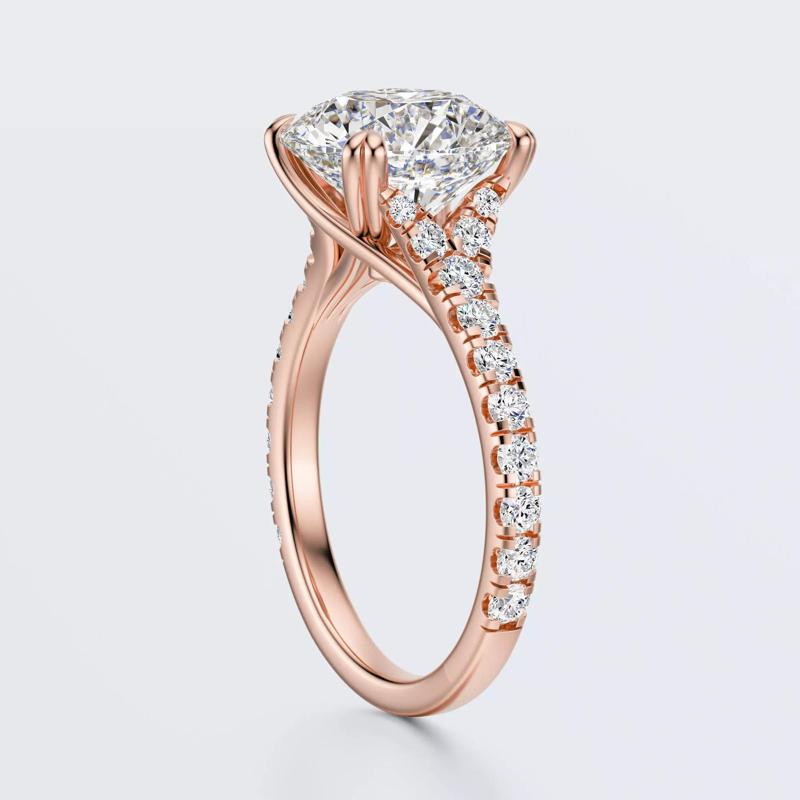 Round cut engagement Ring