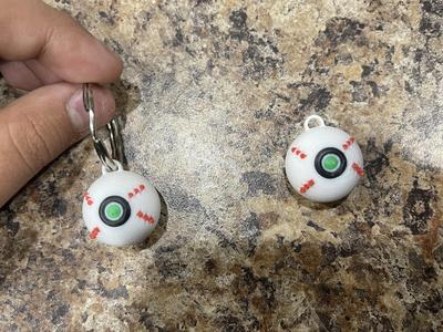 mini eyeball-keychain (for little kids on halloween!)