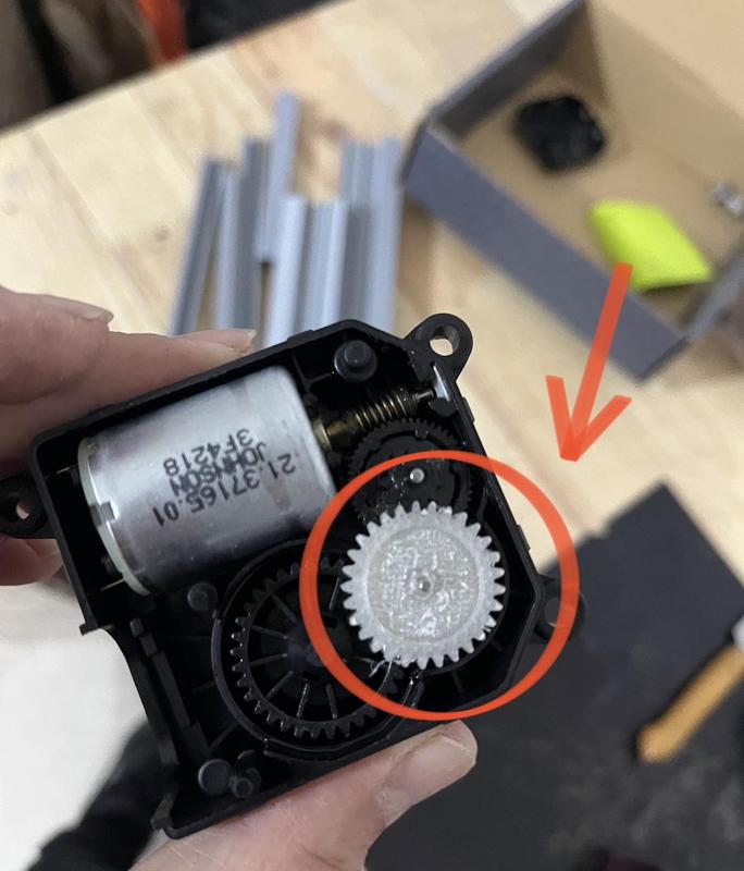 Skoda window motor gear