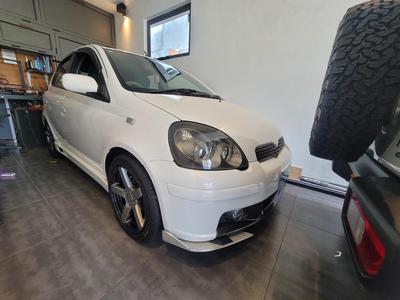 vitz / yaris MK1 1999 headlight on 2004 models