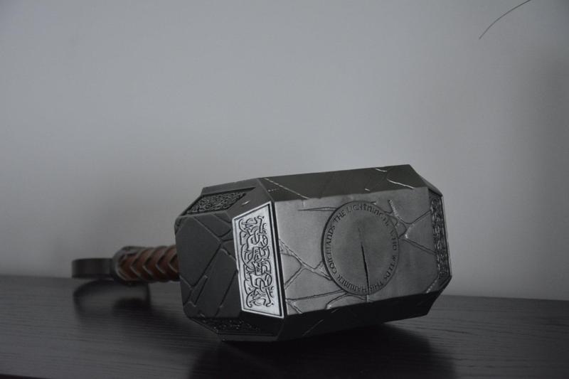 Thor: Love and Thunder - Hammer