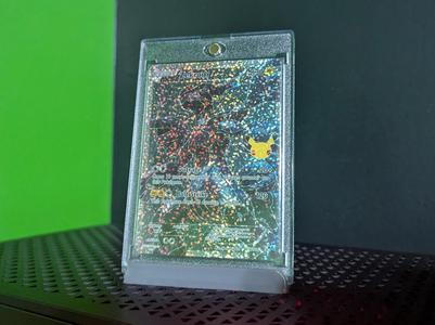 Pokemon One-Touch 35pt Magnetic case display stand