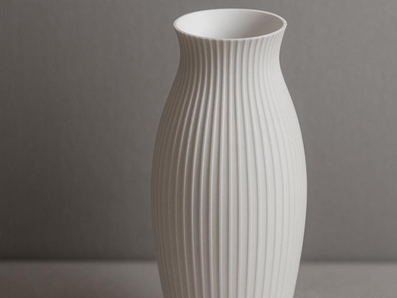 Elegant Ribbed Vase Minimalist Modern Design