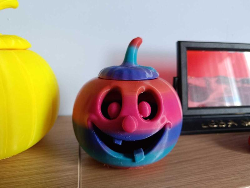 Halloween Pumpkin Lantern – Goofy Rainbow Edition