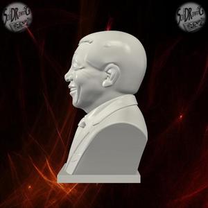Smiling Leader Bronze Bust – SoliDRawinGs SG869