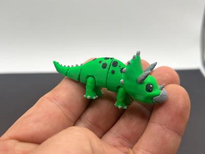 Toppsy the articulating Triceratops