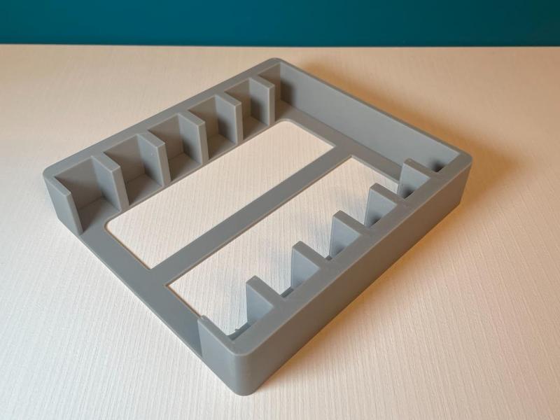 Nintendo NES console cartridge holder