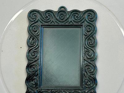Swirl Frame