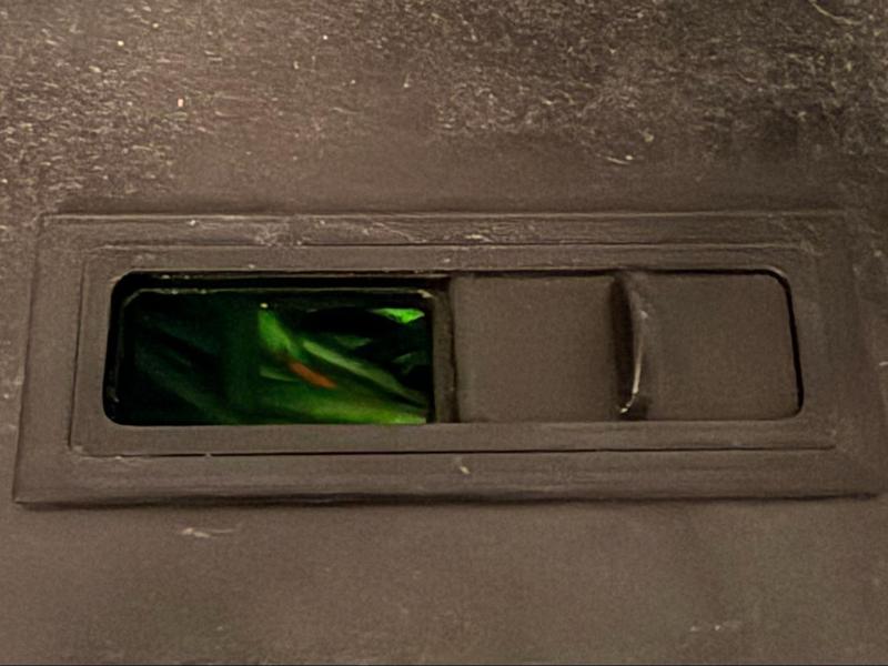 Fluval Flex 9 Sliding Feeding Hole Cover