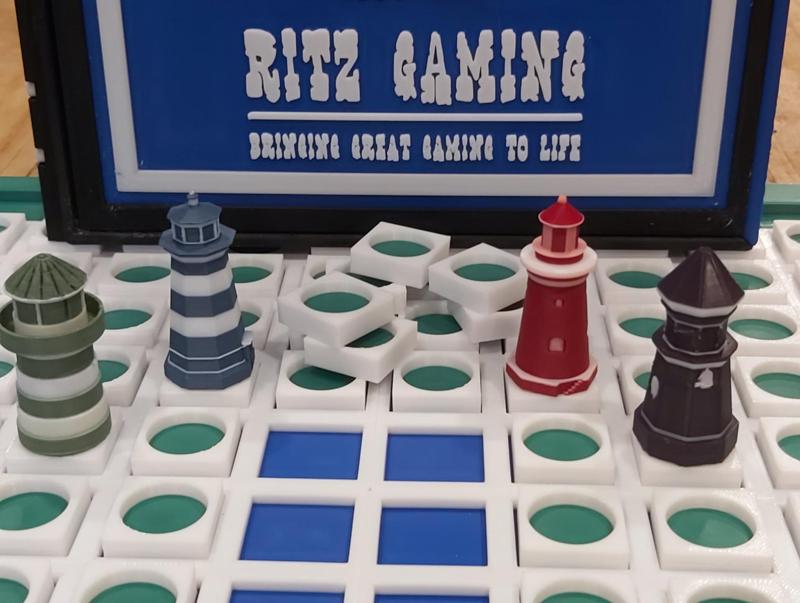 ISOLATION BOARD GAME - Bookcase Edition