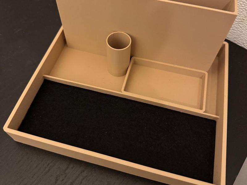 Night stand organizer Kindle / e-reader
