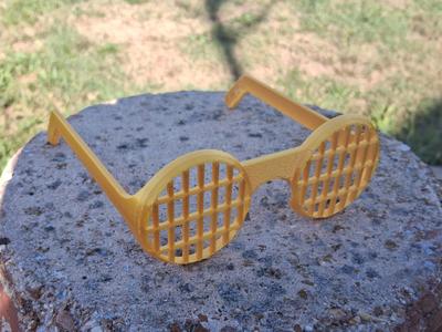 African King Royal Grid Shades
