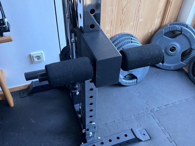 Lat Pulldown Knee Holder Cable Tower