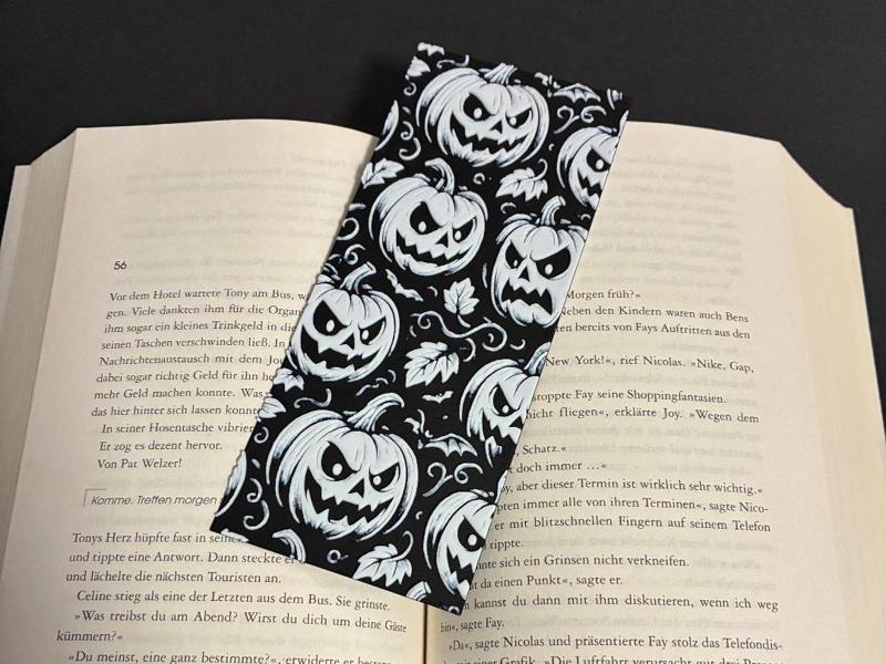 Halloween Pumpkin Bookmark