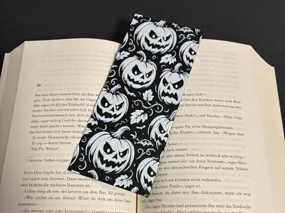 Halloween Pumpkin Bookmark