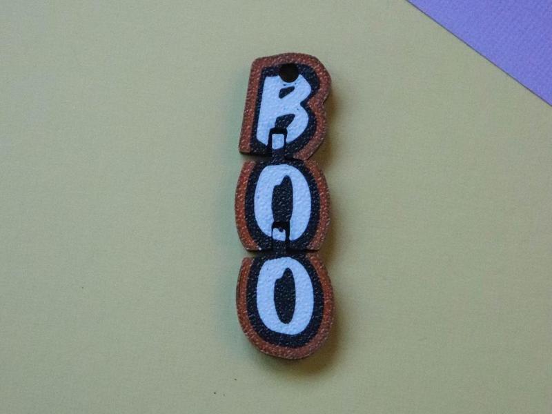 BOO – Halloween pendant / earring / keychain