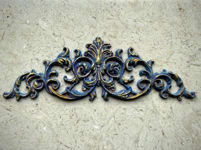 Rococo Center Appliqué - Decorative Trim Ornament