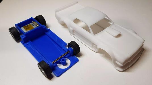 Hoonicorn slot car chassis