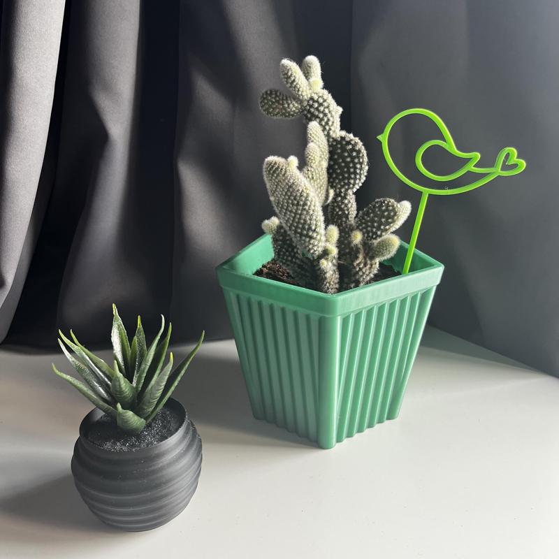 BIRD GARDEN DECORATION ART