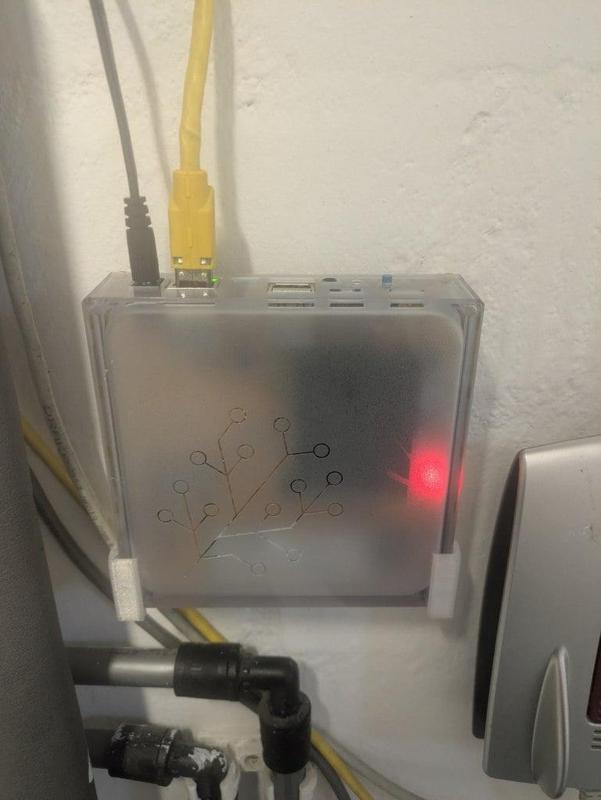 Home Assistant Yellow - Wall Mount