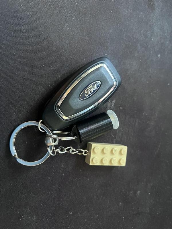 Diabetic Needle keyring 