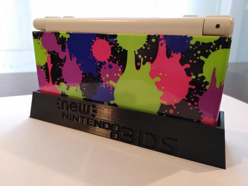 Nintendo NEW 3DS Stand with logo