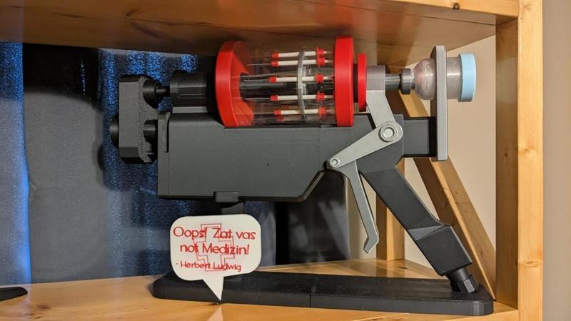 stand for TF2 stock syringe gun