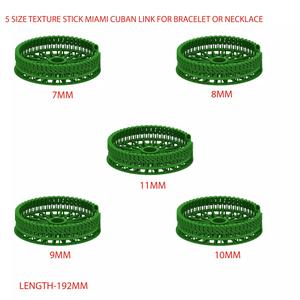 5 SET OF TEXTURE SPIRAL MIAMI CUBAN LINK  BRACELET OR NECKLACE  3D Model Collection