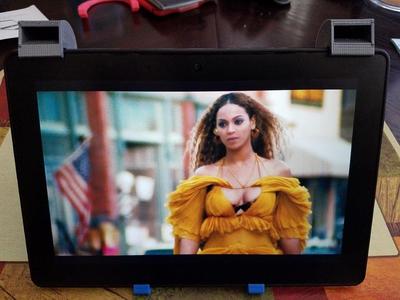 Kindle Fire Speaker Aids