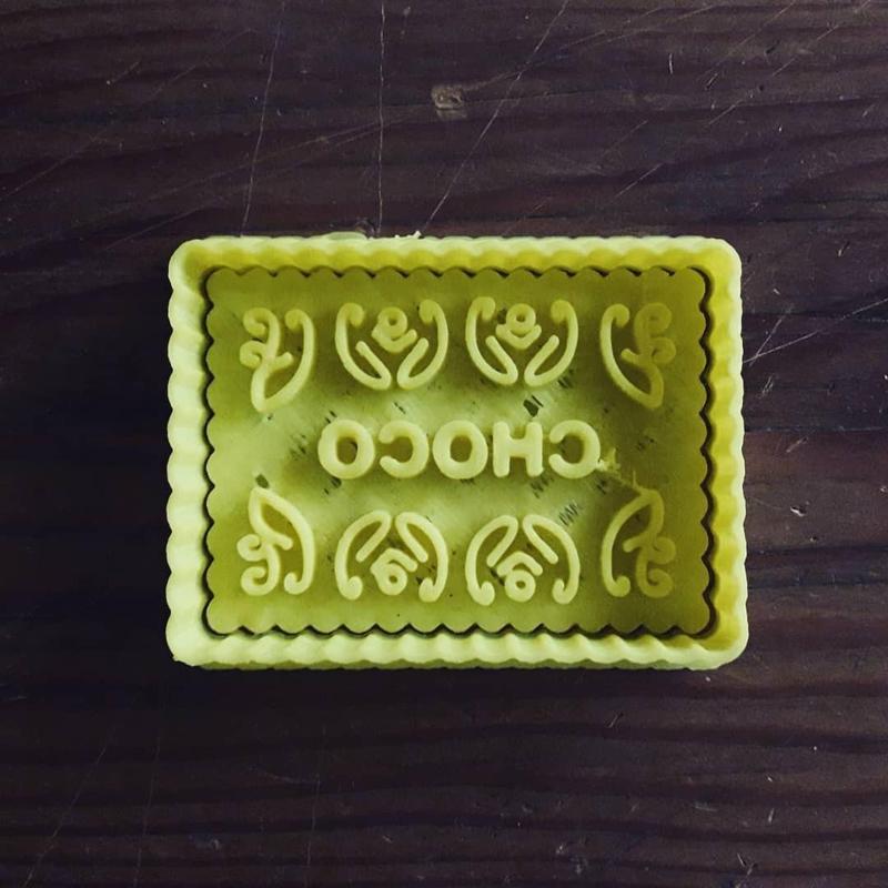 Cookie cutter cookie cutter chocolina