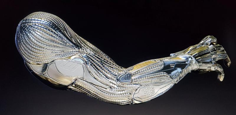 Cable arm inspired from deadpool2