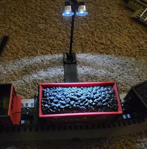 Lionel Yard Light Mount Base Clips to Fastrack