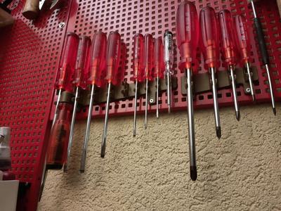 Support tournevis PB - grille Facom