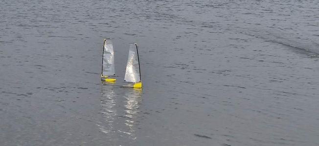 Footy RC Sailboat komplett (inkl Kielbombe und Riggteilen)