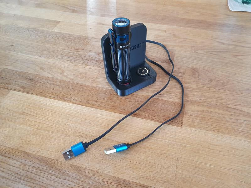 Olight Charger dual Flashlight holder (front indicator)