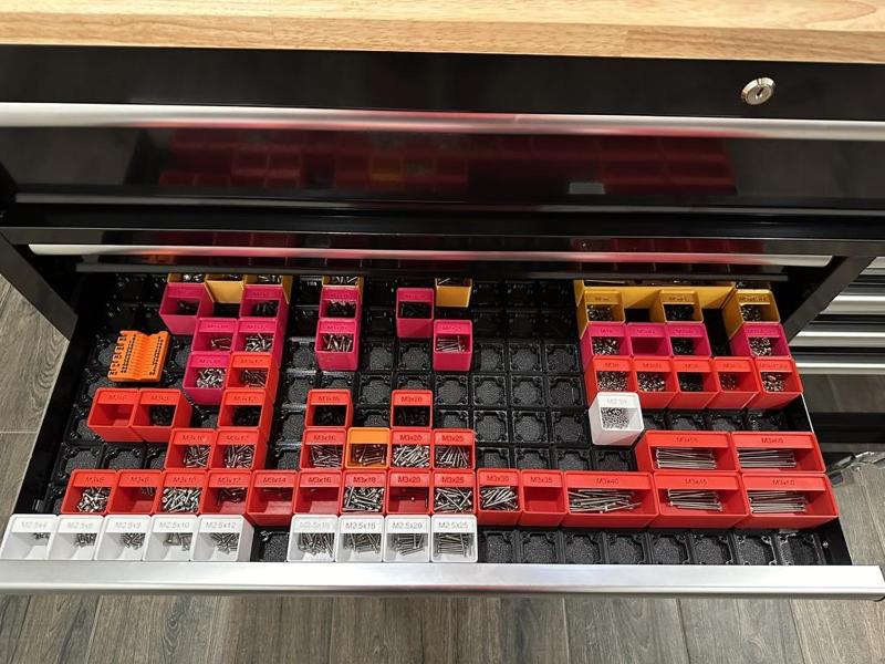 Gridfinity - Metric Screw Labeled Bins (M2.5, M3, M4, M5...plus you can mod for others)